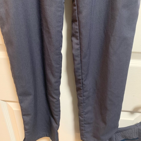 Grey’s Anatomy Barco gray scrub set size XSmall EUC - Picture 8 of 11